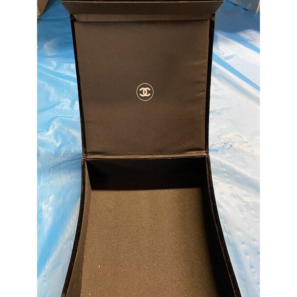 Chanel No. 5 Original .25 Perfume PLUS Collectible Bottles, FREE Box - Picture 15 of 15